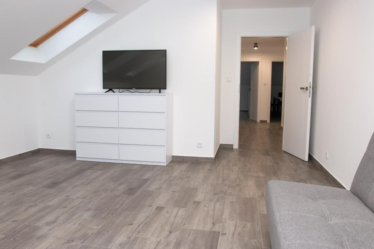 Osada Sluszewo - Apartamenty Restauracja Wydarzenia Гневино Экстерьер фото
